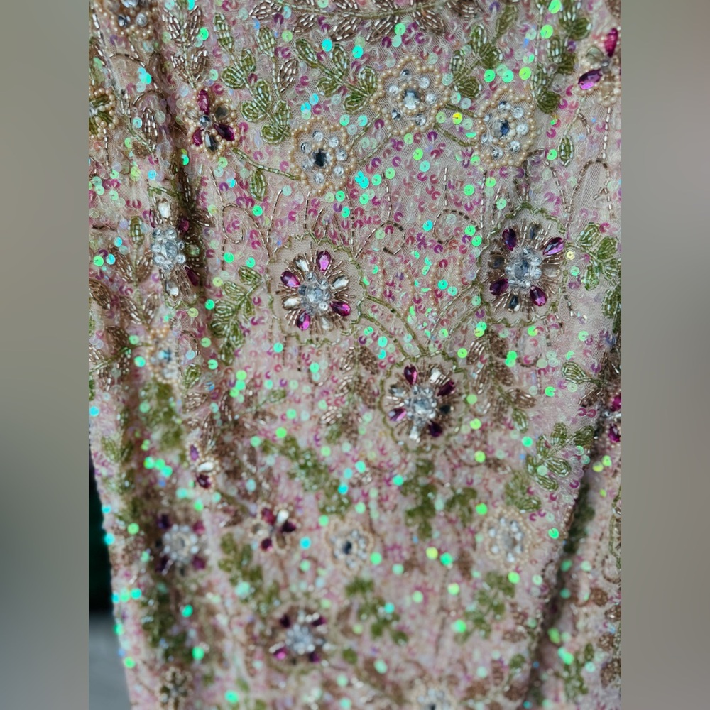 Mac Duggal Cocktail dress that is colorful with a column fit. 10755 size 12 - Picture 12 of 15